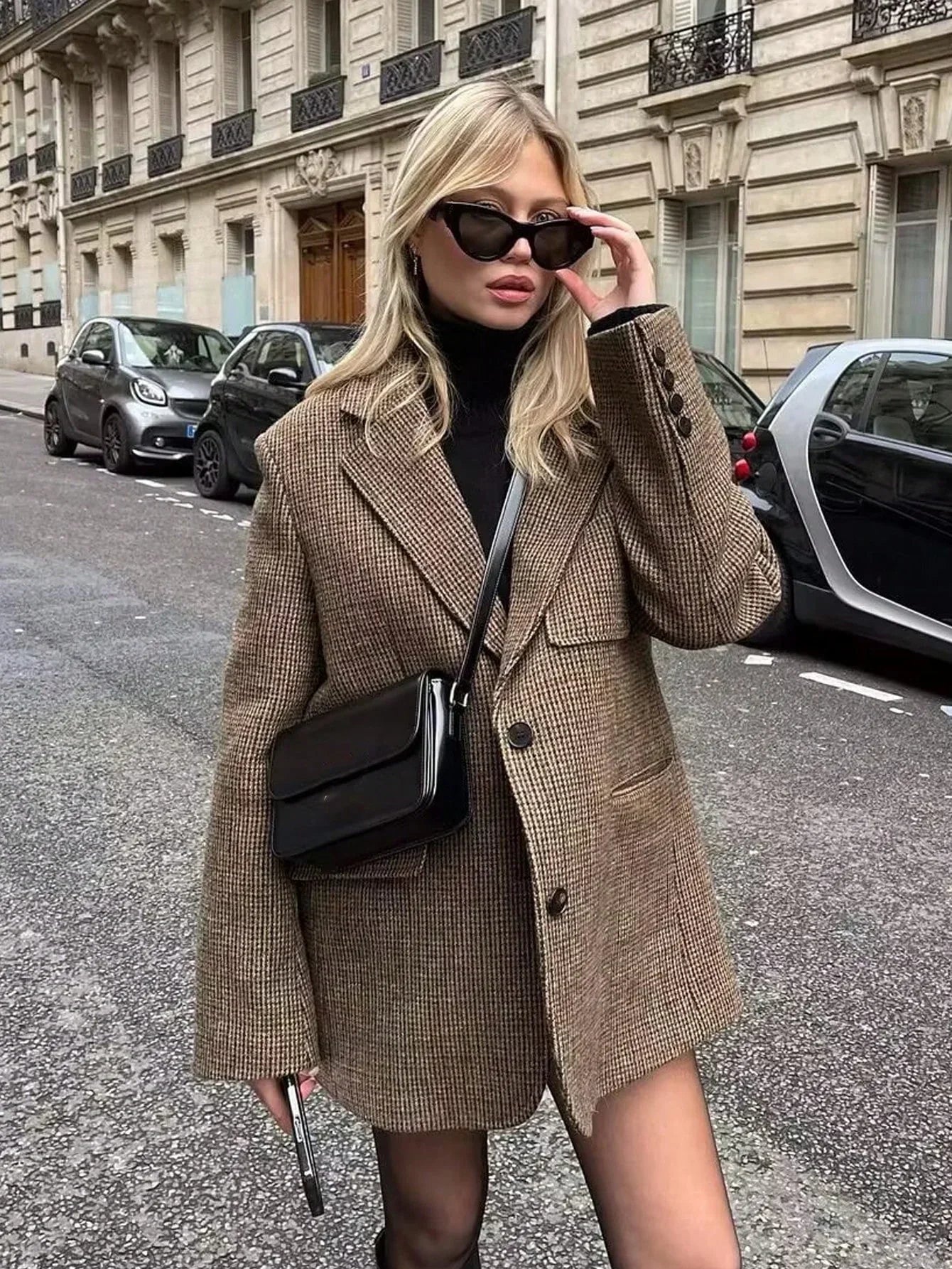 Mathilde | Brun Rute Blazer med Enkel Knapplukking