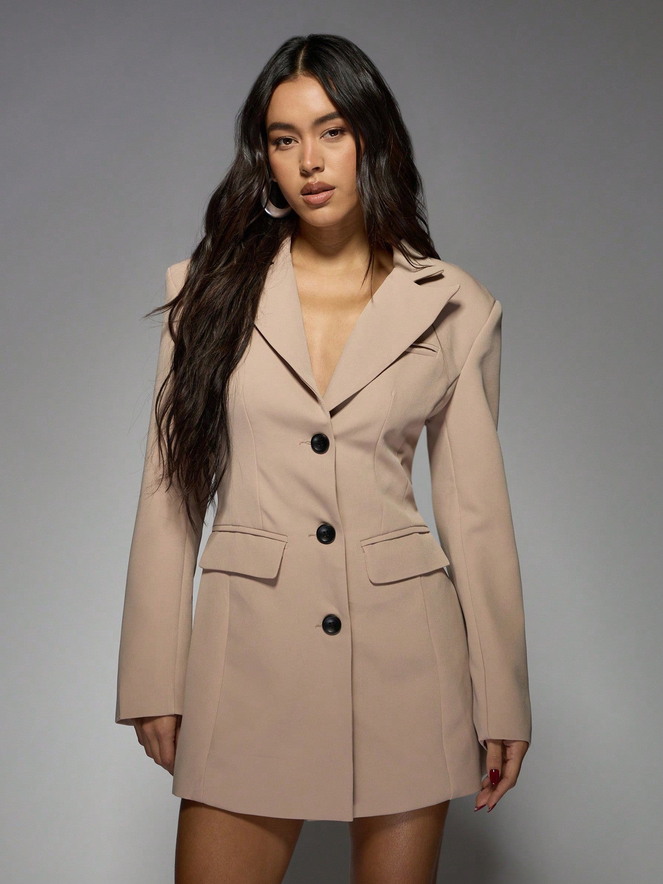 Marie-Louise | Sort Blazer Kjole med Enkel Knapplukking