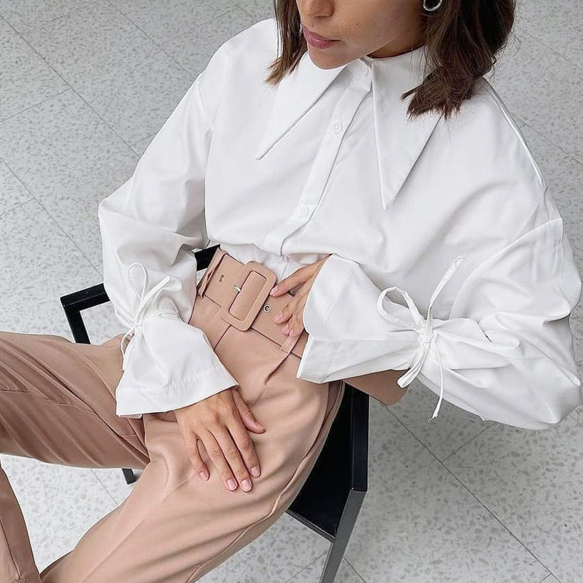 Reveré™ | Bluse med statement-halskjede