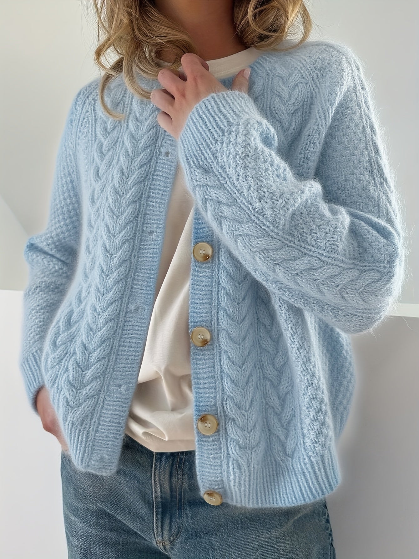 Isolde | Kabelstrikket Cardigan Med Knapper