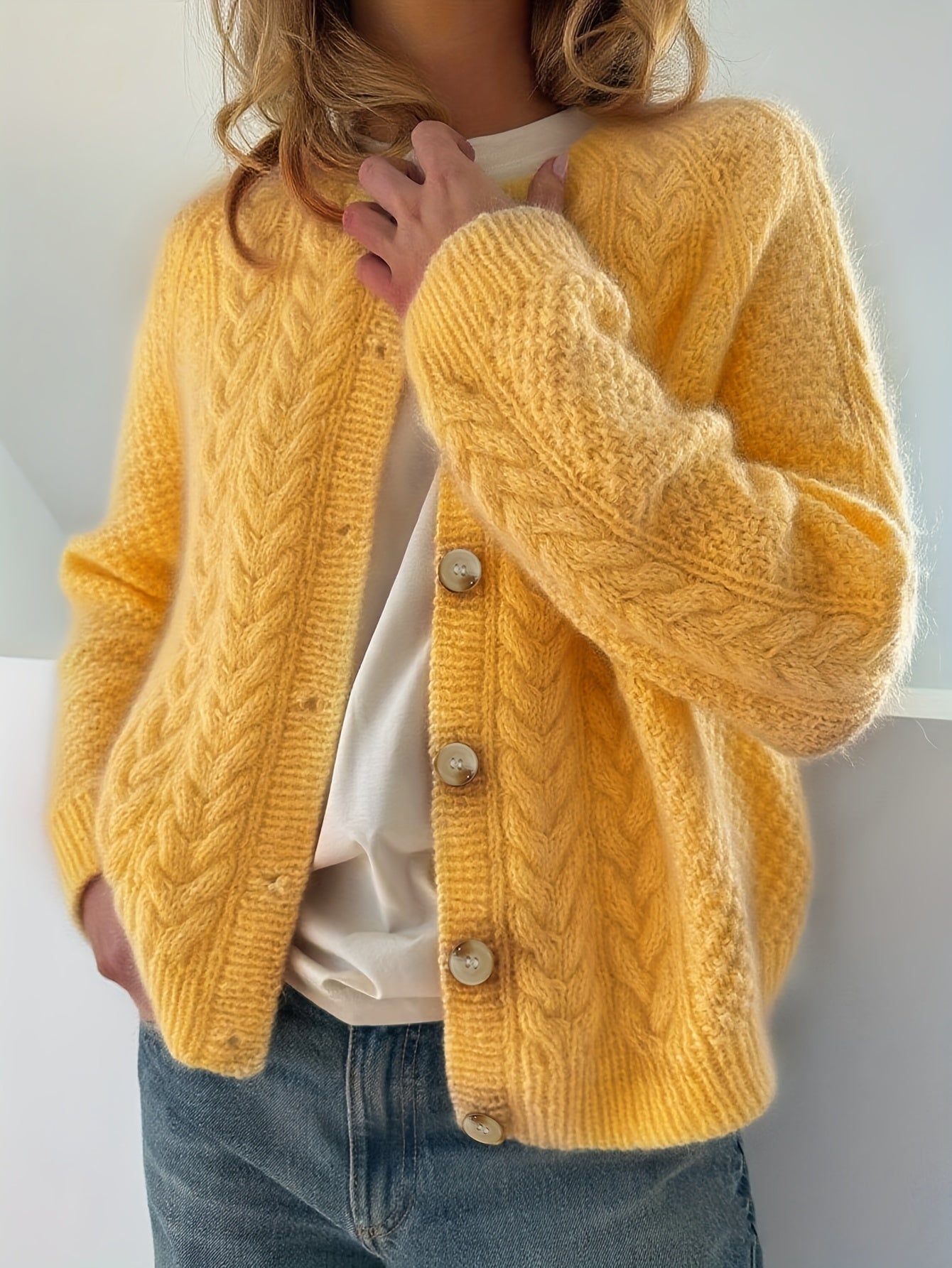 Isolde | Kabelstrikket Cardigan Med Knapper