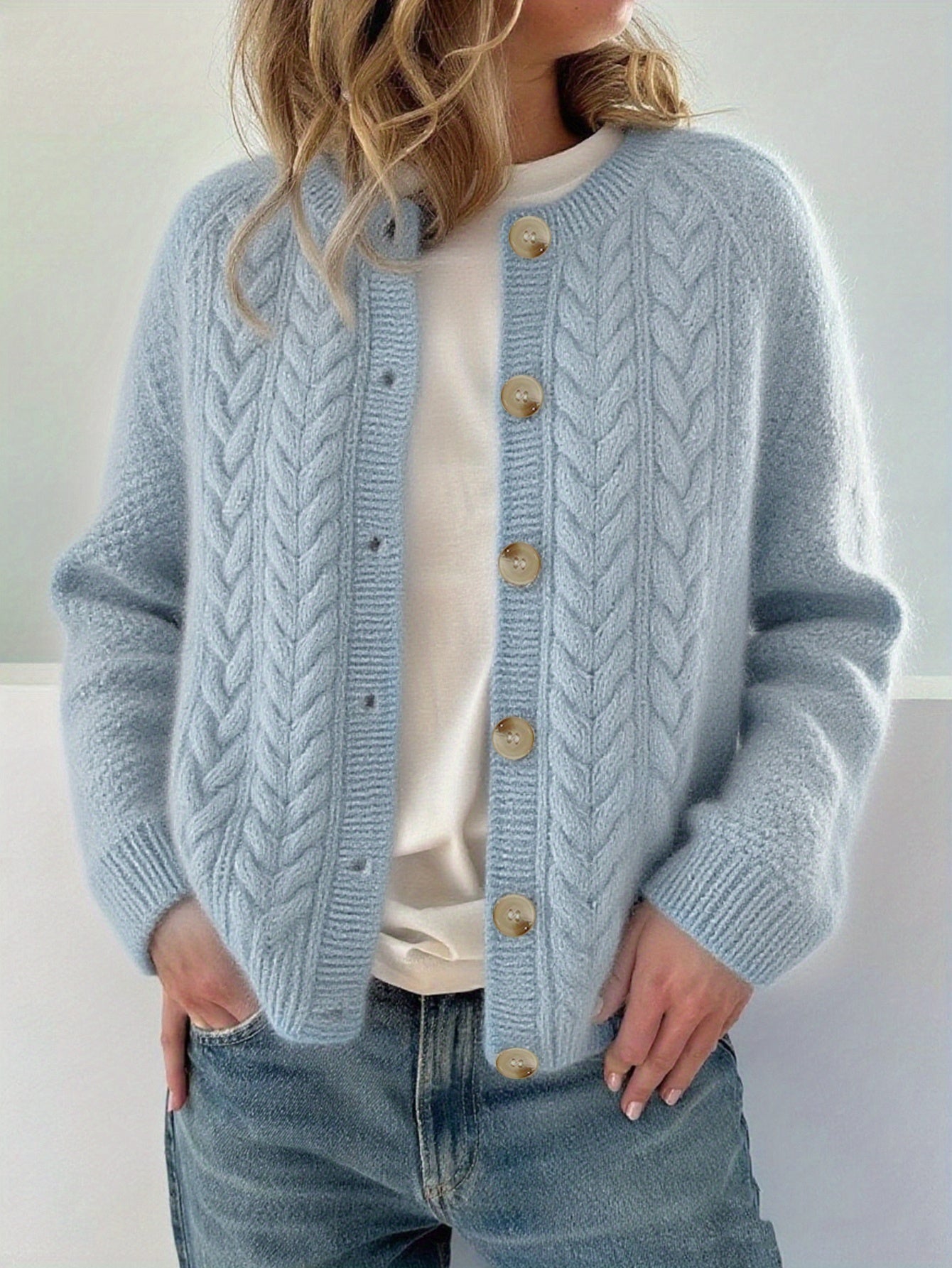 Isolde | Kabelstrikket Cardigan Med Knapper