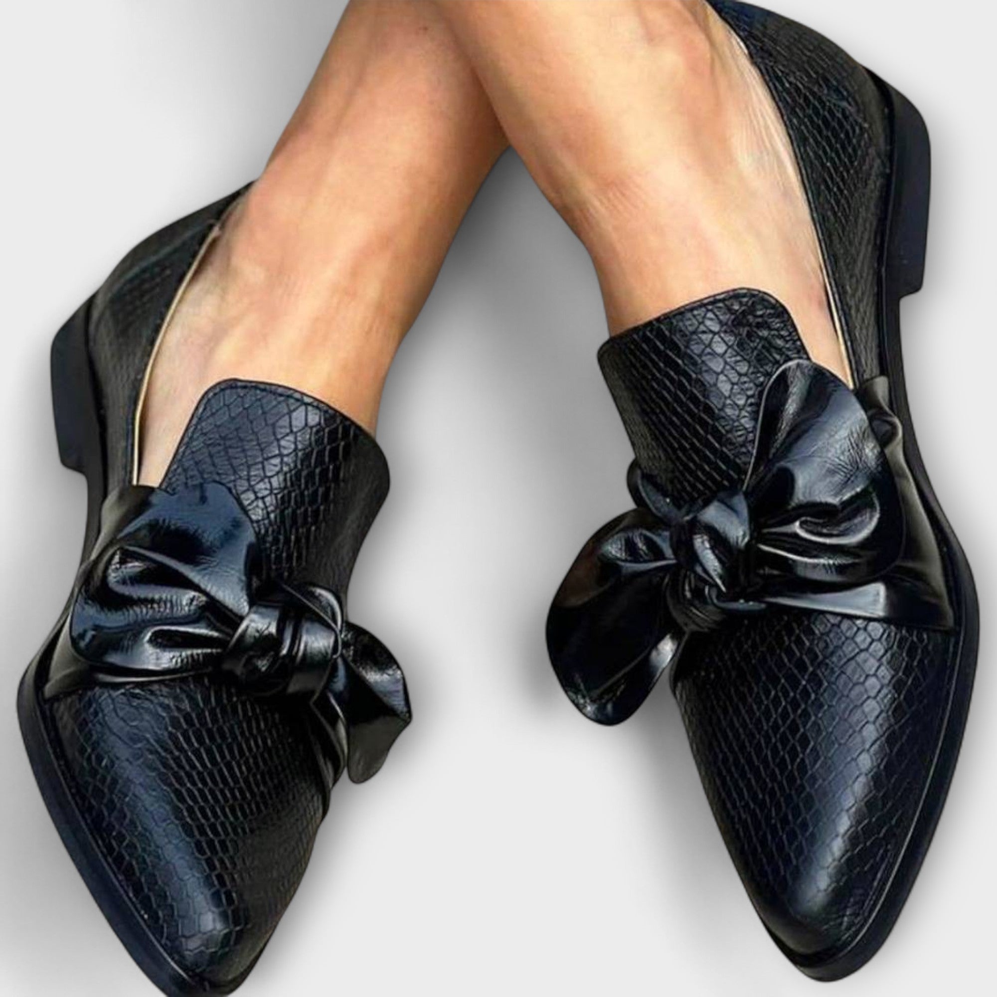 Isolde™ | Loafers med Slipsdetalj