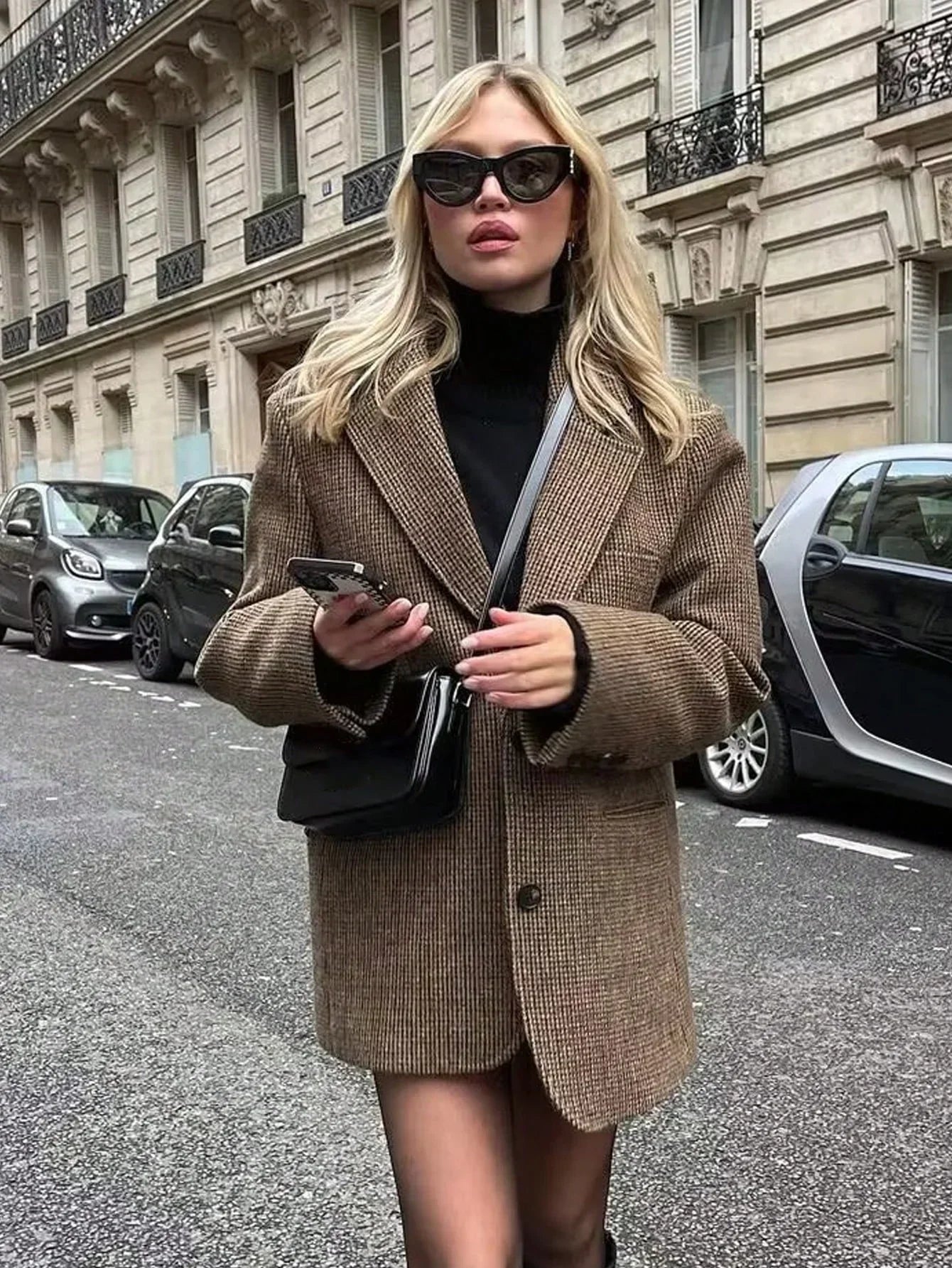 Mathilde | Brun Rute Blazer med Enkel Knapplukking