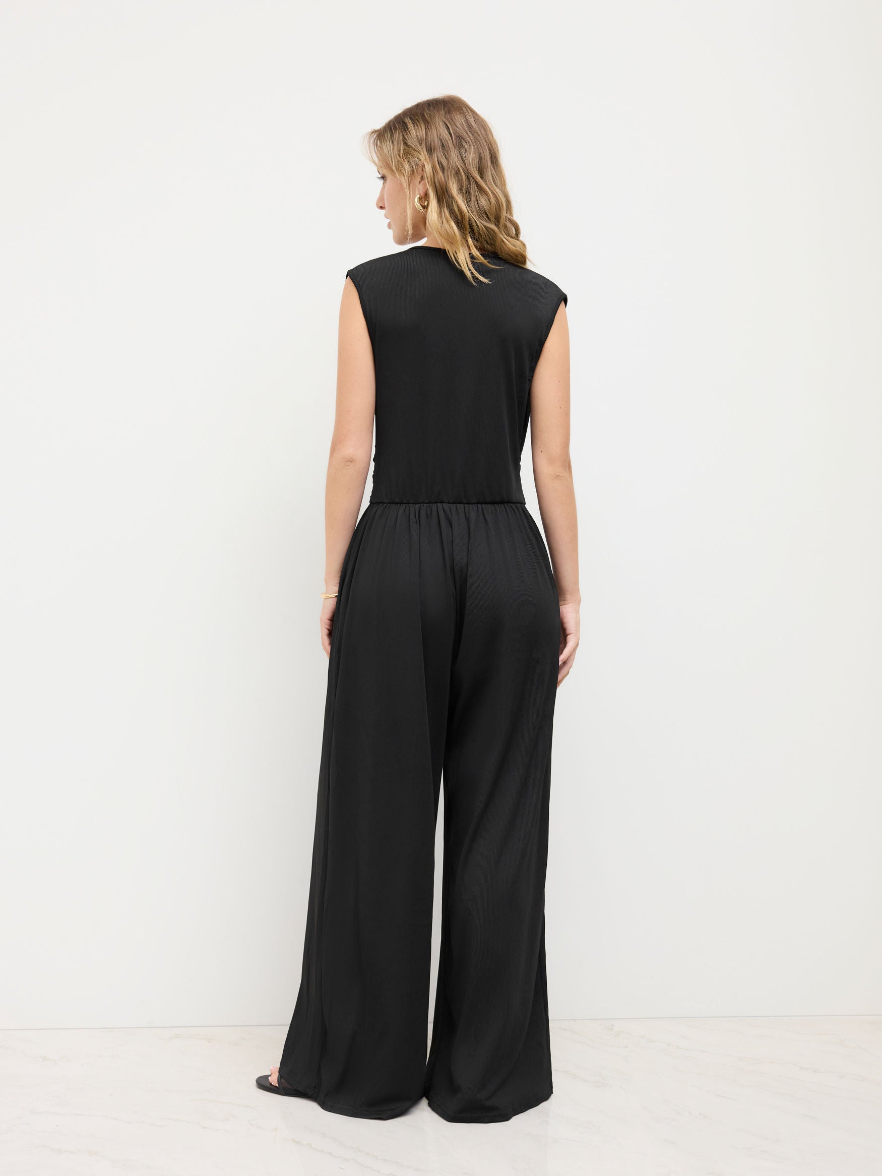 Mira™ – Elegant Ermeløs Jumpsuit