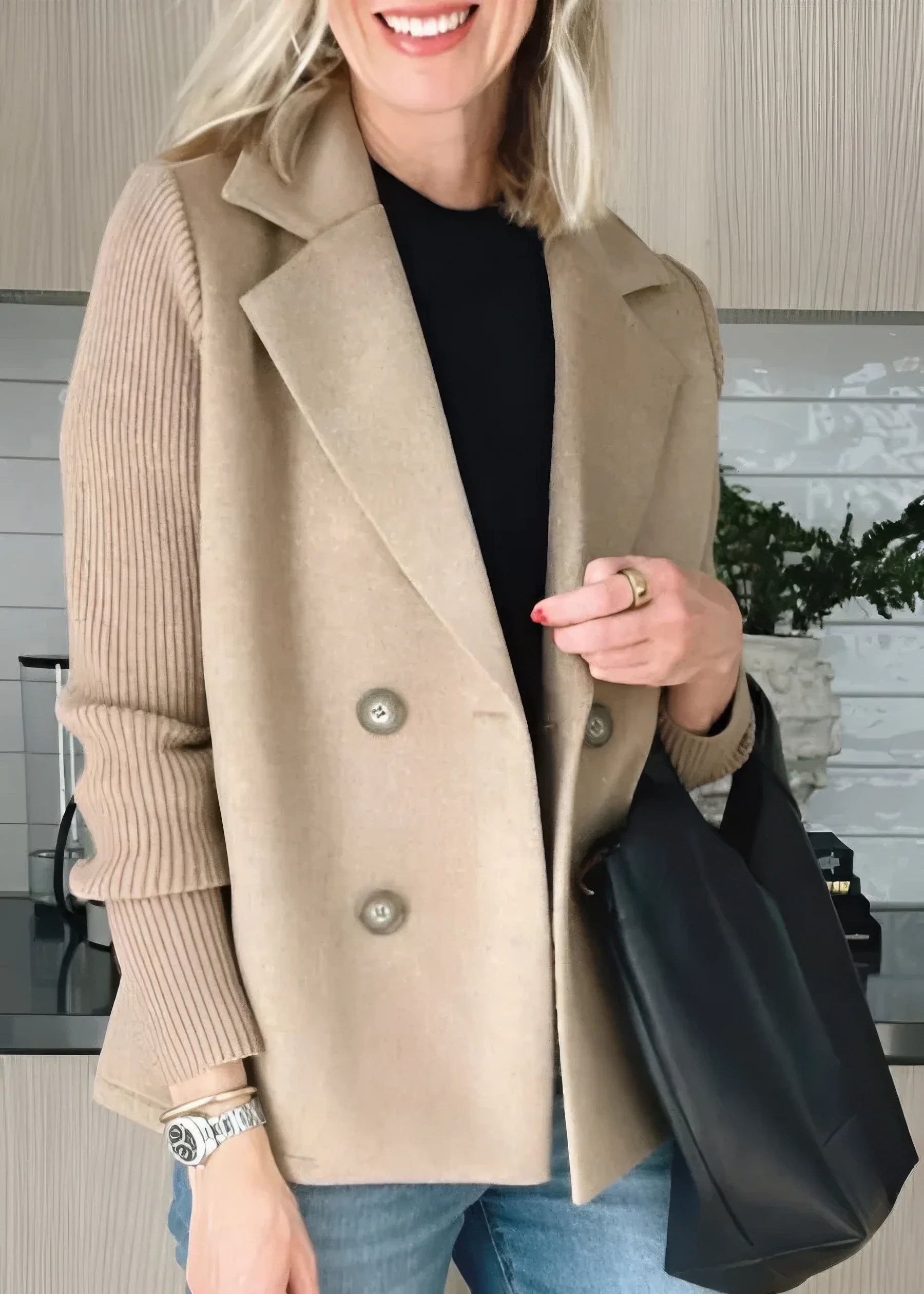ANNE™ | Tidløs Eleganse i en Kåpe