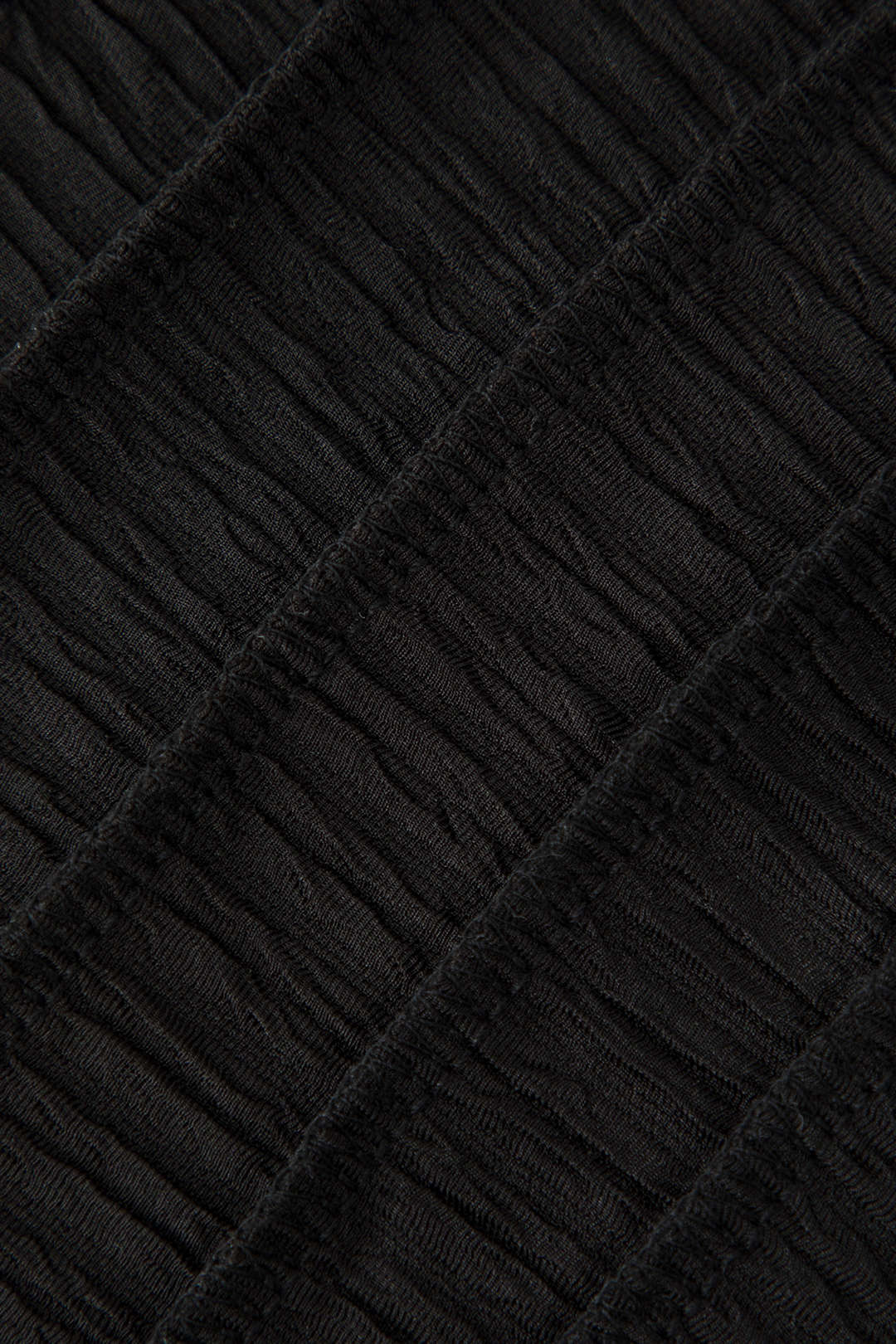 Reveré™ | Plisserte Crop-Top med V-Hals