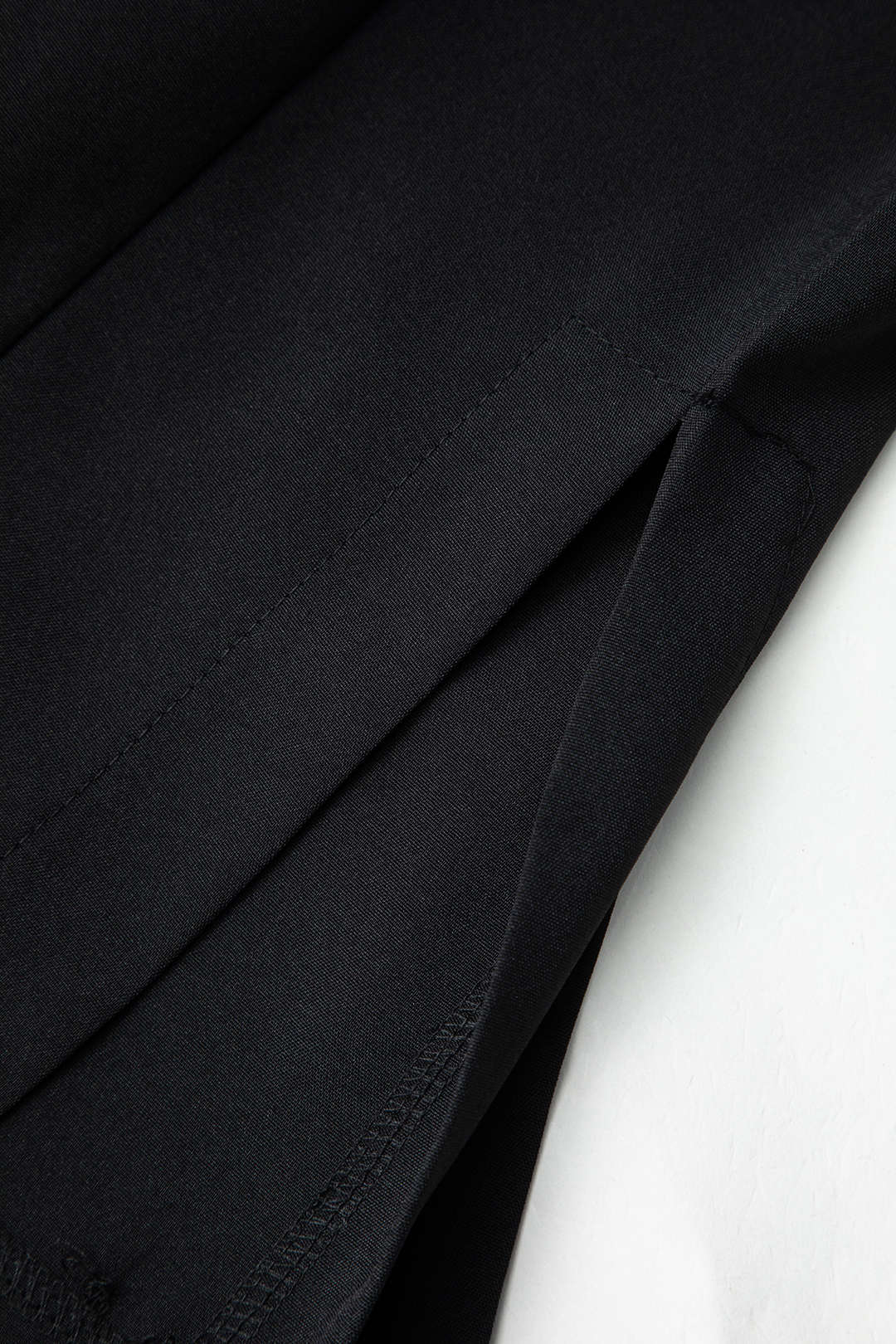 Reveré™ | Elegante høytaljede bukser med pressefolder