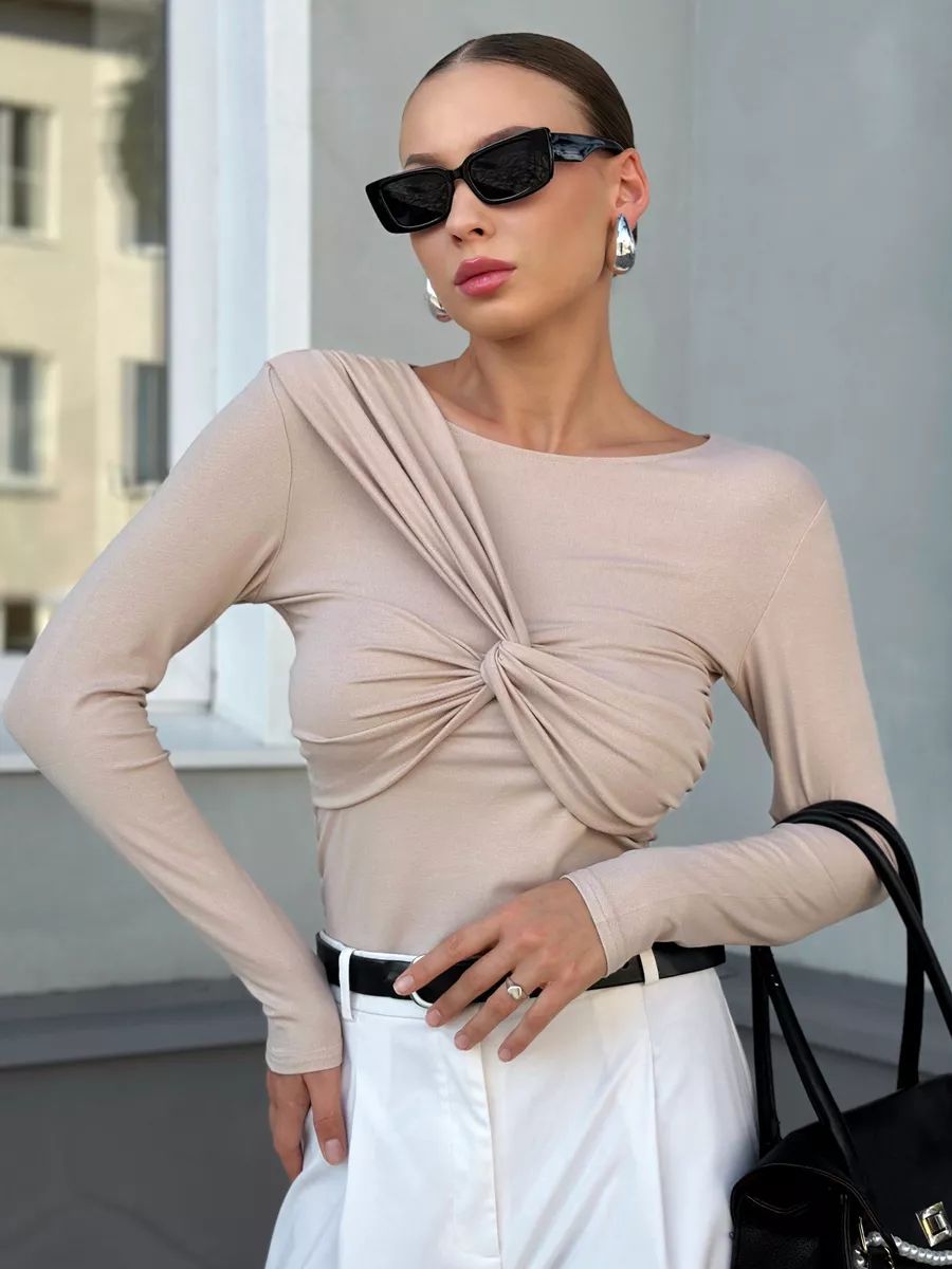 Juliette | Den Lange Twist Top med Lange Ermer