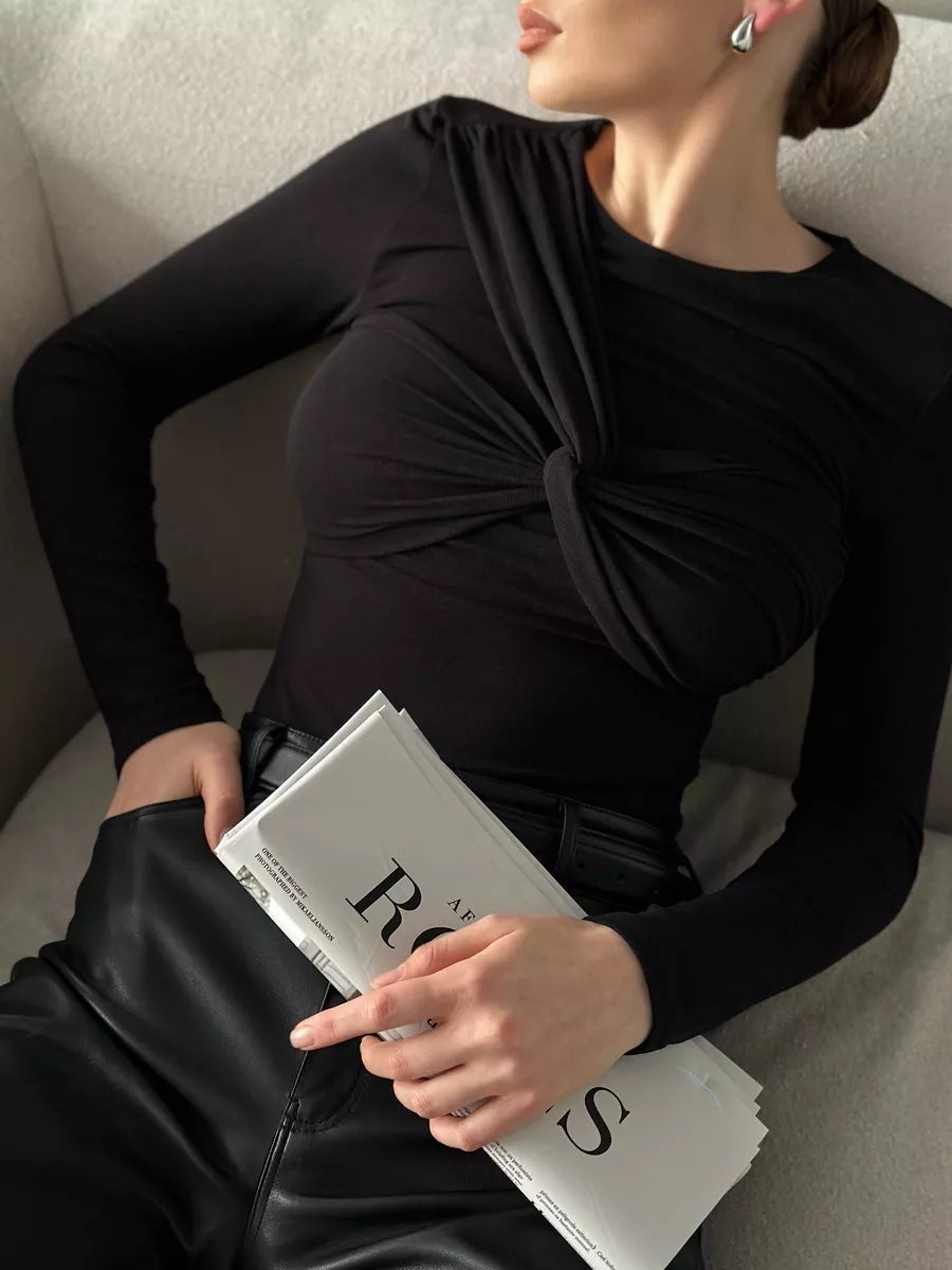 Juliette | Den Lange Twist Top med Lange Ermer