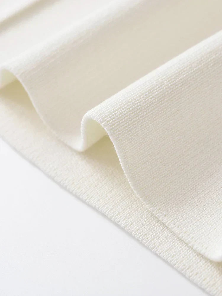 Francette | Minimalistisk Chic Knapbluse