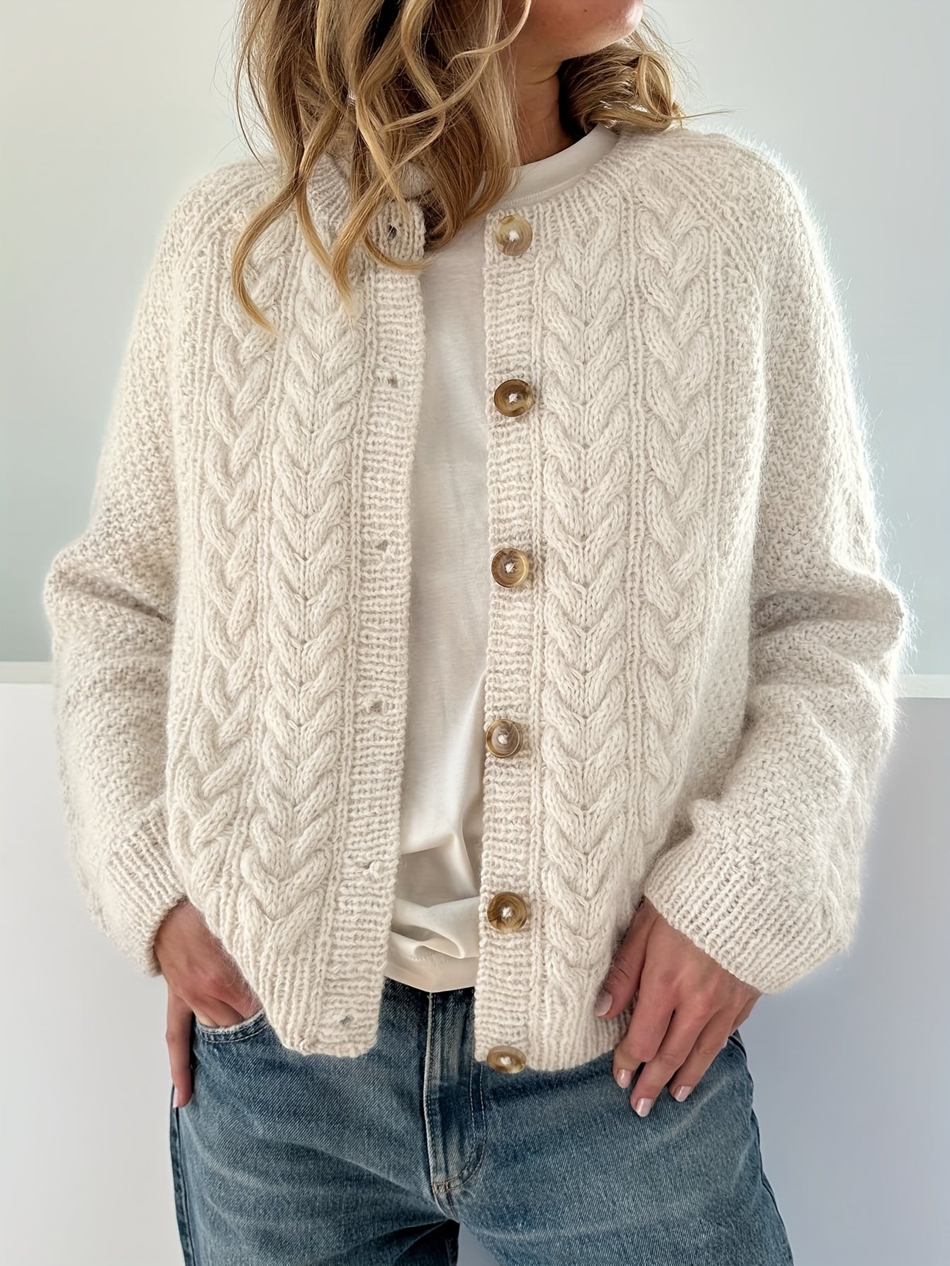 Isolde | Kabelstrikket Cardigan Med Knapper